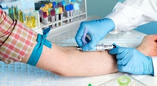 Smoking and blood test from a vein